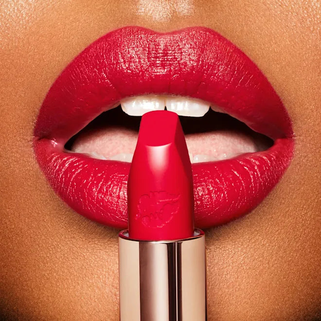 HOT LIPS charlotte tilbury